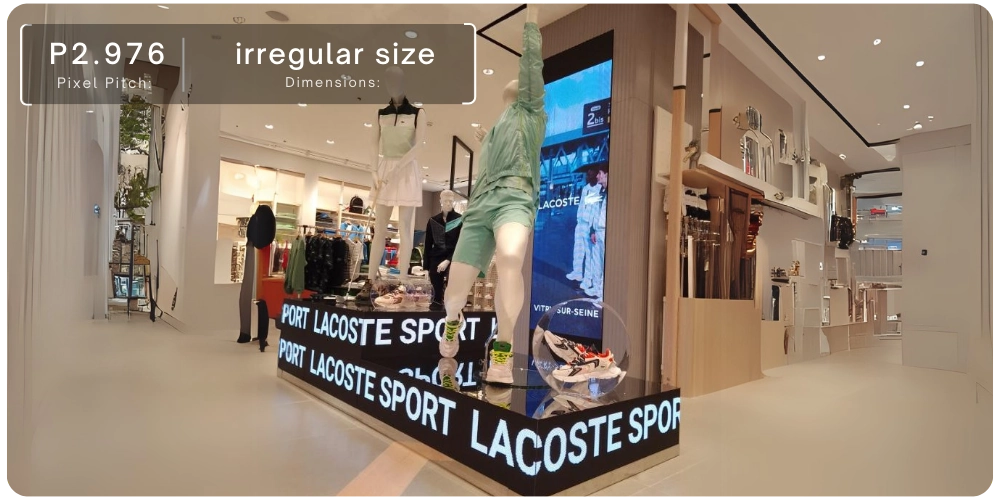 Lacoste Central Square - Podium